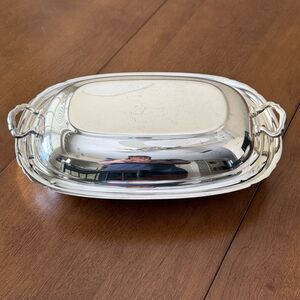 Reed & Barton 5001  Oval Silverplated Covered Serving Dish - Vegetable Dish